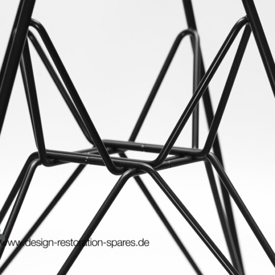 Eiffel Base for Eames Plastic Chairs DSR, DAR, DKR | Herman Miller | Vitra