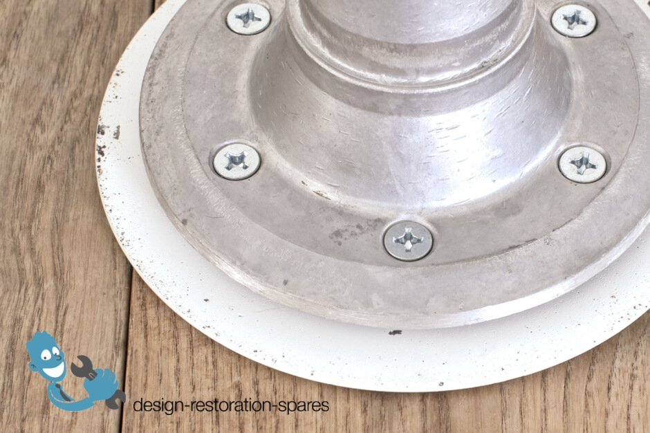 knoll-saarinen-tulip-screw-set_3 knoll-saarinen-tulip-screw-set_3
