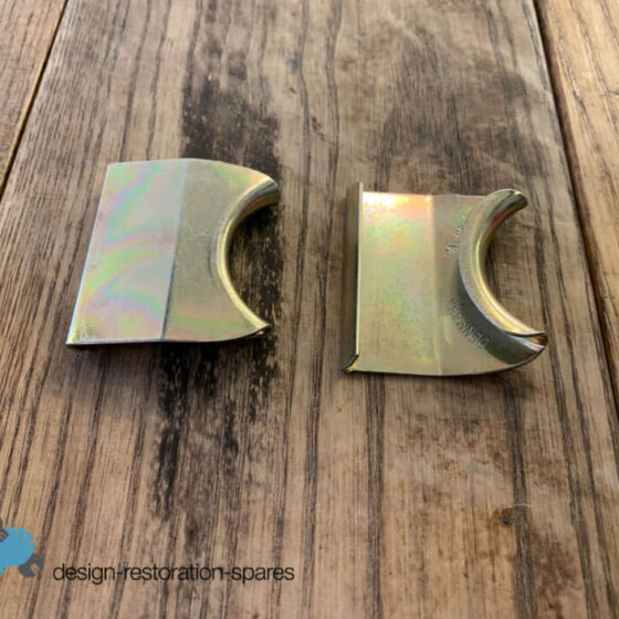 Clips for Vinyl-Covered Round Exper Springs